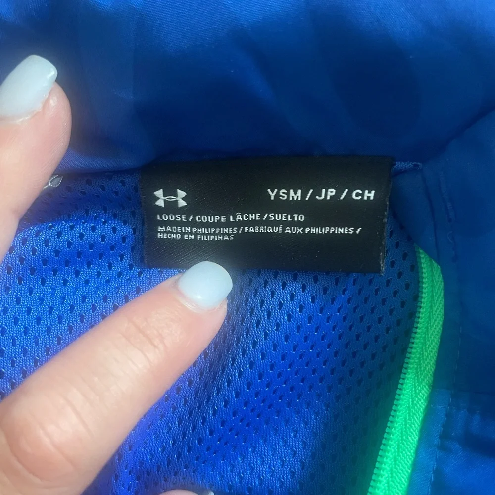 Under Armor Meshed Lined Hooded Pullover